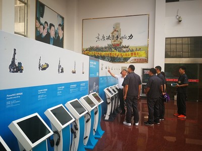 專業(yè)的洞察 思想的凈化 素質(zhì)的提升--能動學(xué)院赴浙江紅五環(huán)集團暑期社會實踐紀實